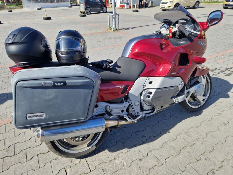 Moto Yamaha GTS 1000