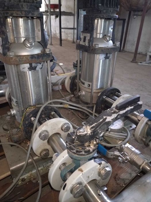 Grup pompare GRUNDFOS CRN 3 cu unitate de comanda