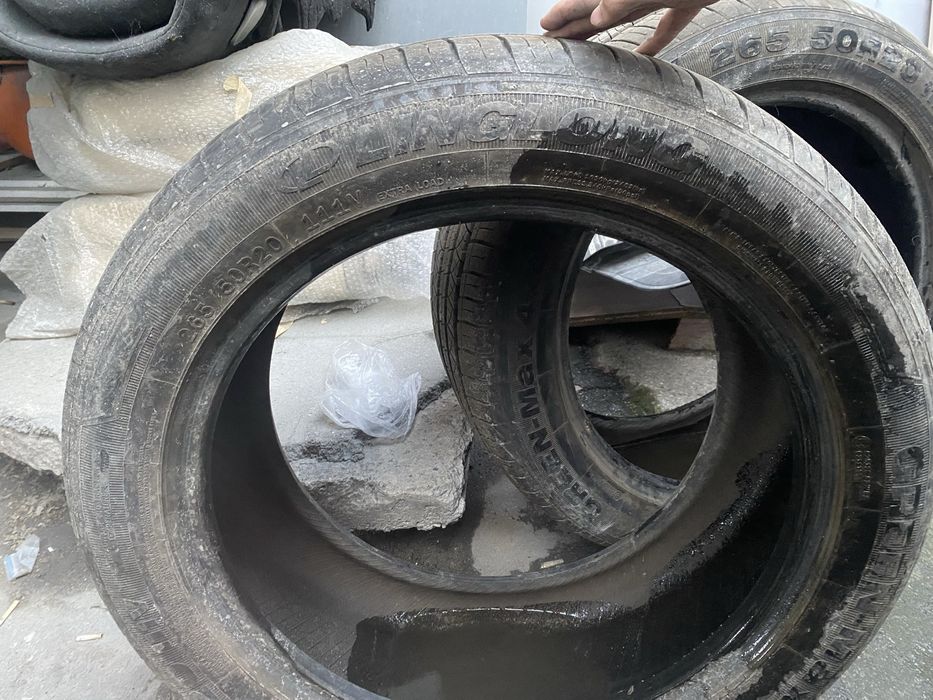 Покрышка R 20.