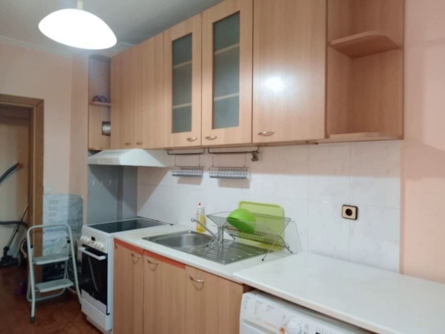 Дава се под наем Двустаен апартамент в София, Младост 4 - 80 кв.м за 509.49 € - Снимка #1