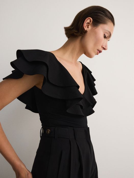 Дамско боди с вълнообразни акценти