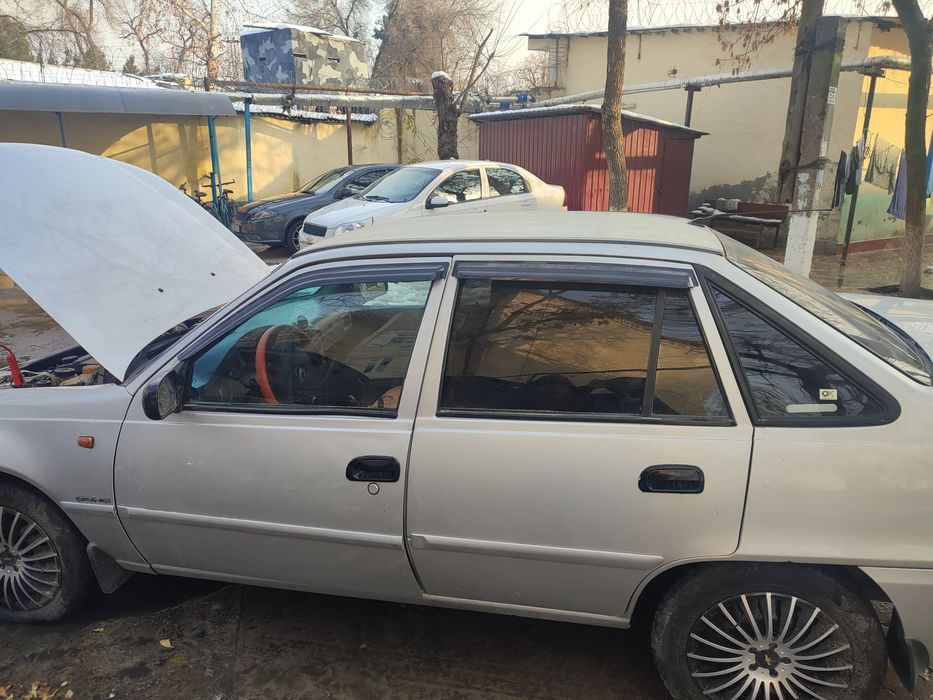 Продается нексия 2