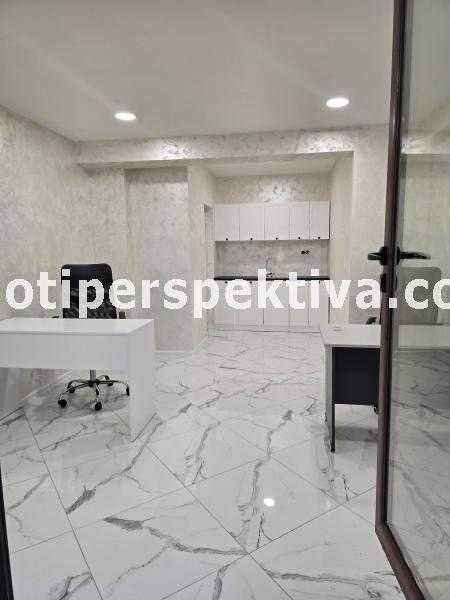 реф.18163 Офис след ремонт-х-л Ст. Петербург!