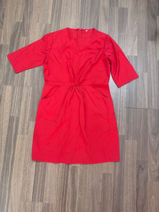 Вещи женские и детские . 100 000 сум за 4 вещи .