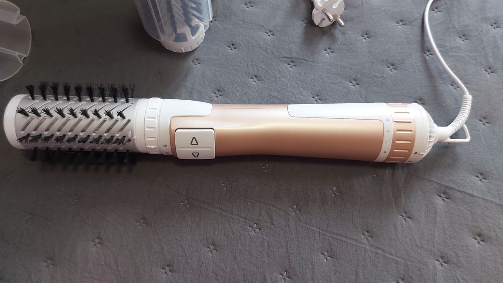 Електрическа четка за.коса Rowenta Brush Activ Compact CF9520