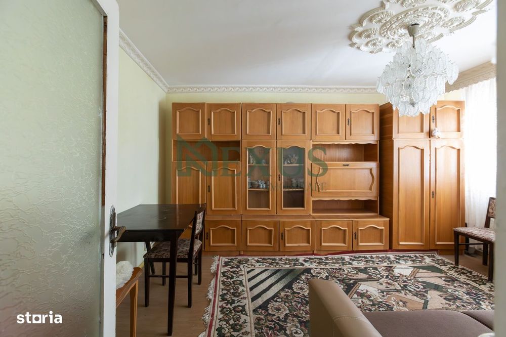 Apartament cu 4 camere, 90 mp, etaj 1 – Zona Nord, Bacău
