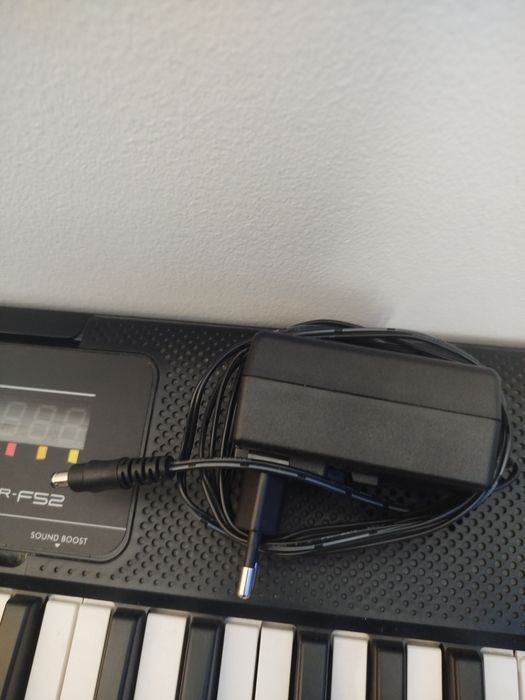 Orgă Yamaha psr-f52