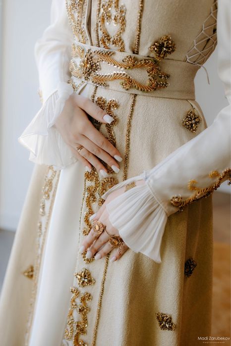 Национальное платье на узату