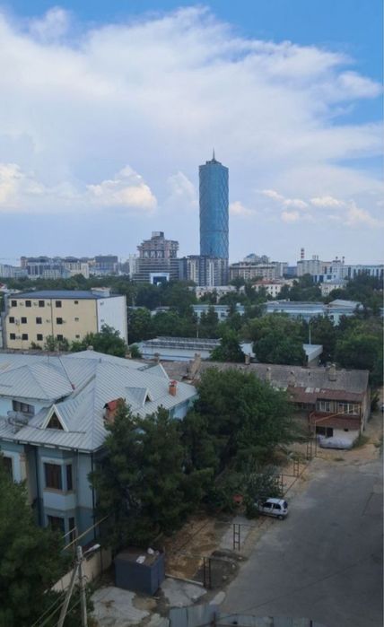Продается 1 комнатная Евро Аския сити