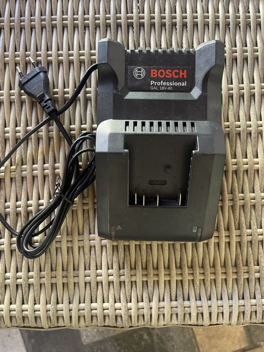 Autofiletanta  incarcator baterii impact bosch dewalt  einhell noua