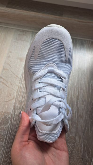 Маратонки, размер 37.