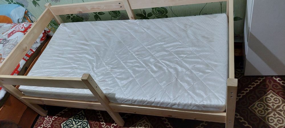 Детская кровать.