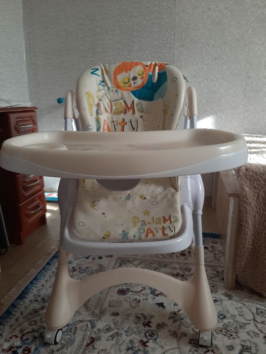 Продам стульчик для кормления HAPPY ANIMALS
