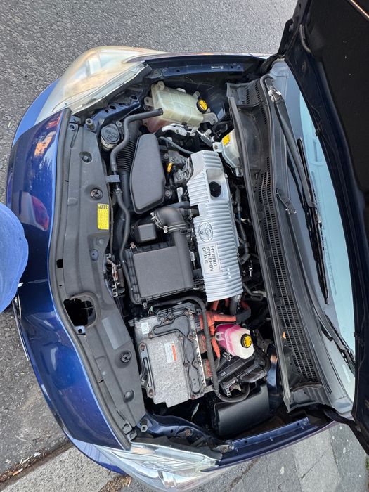 На части Toyota Prius hybrid Тойота Прус хибрид на части 1.8