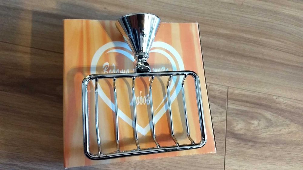 Аксесоари за баня/тоалетна сапунерка, четка, закачалка