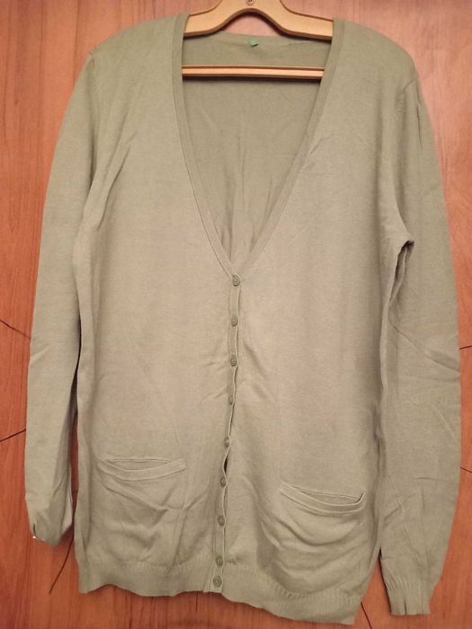 Дамски блузи и жилетки