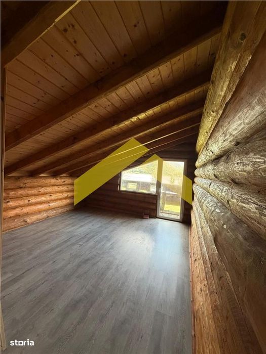 Cabana din piatra de codru si busteni pe Clisura Dunarii, Caraș-S