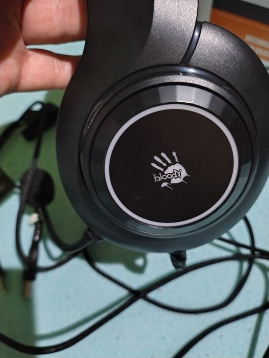 Căști Bloody noi