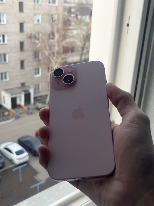 продам айфон 15 новый