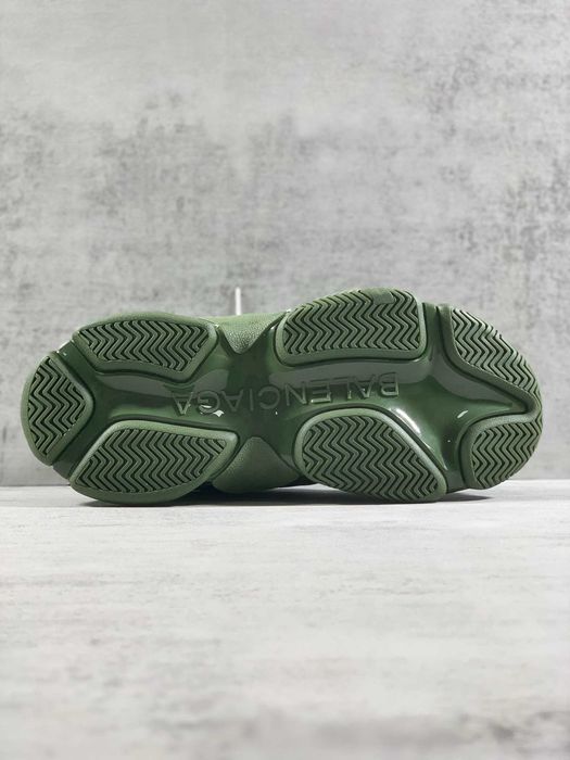 Adidasi Balenciaga Triple S Calitate Premium
