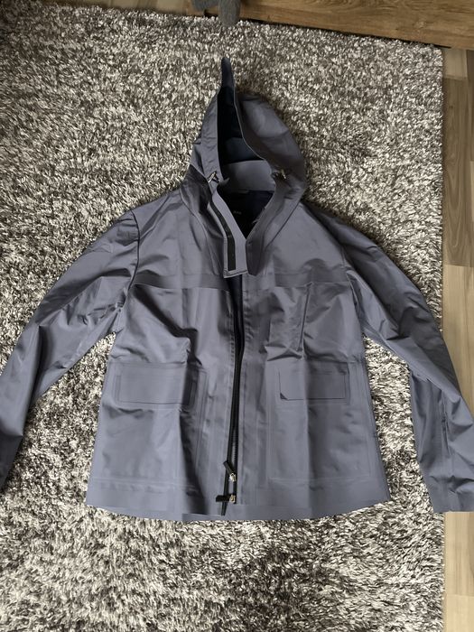 Hugo boss дъждобран