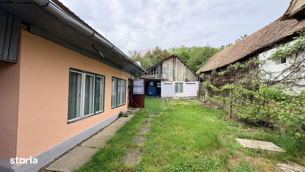 Casă Rustică in Richis, zona buna, grădina cu panorama
