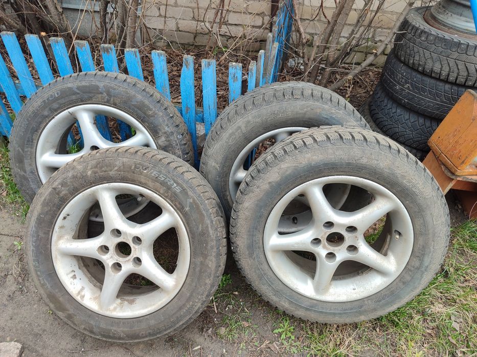 Титанки R15 с шинами