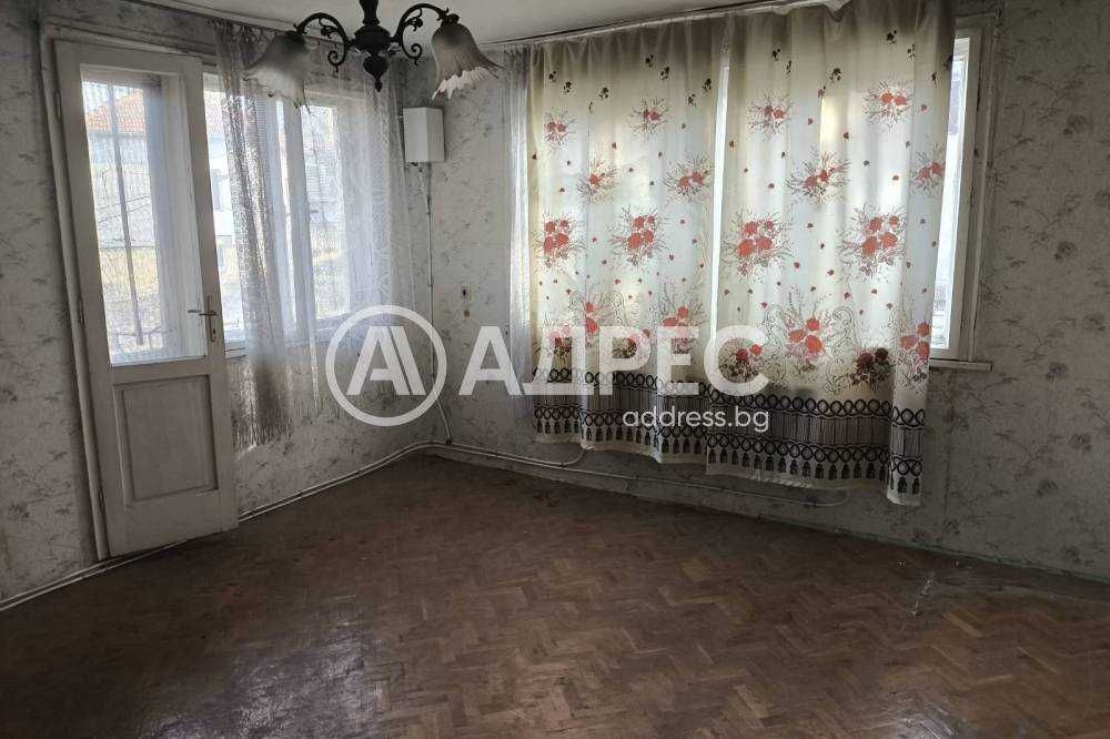 Продава се Къща в Разград, Център - 124 кв.м за 658 €/кв.м - Снимка #1