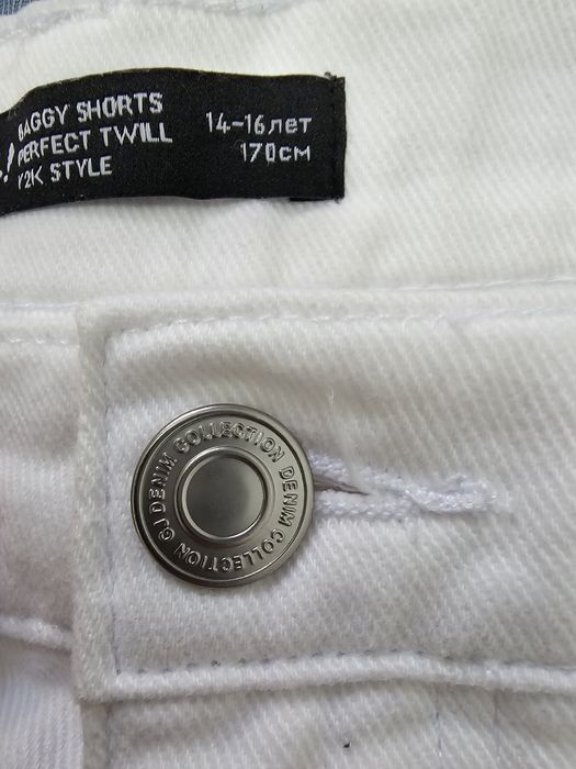 Джинсовые шорты для девочки. 12-13 лет.