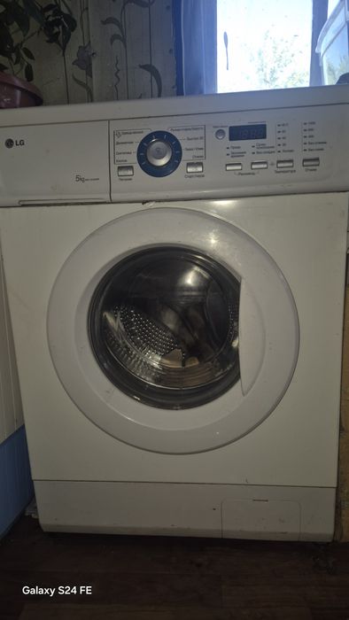 Продам стиральную машину LG WD-10164NP (5 кг)