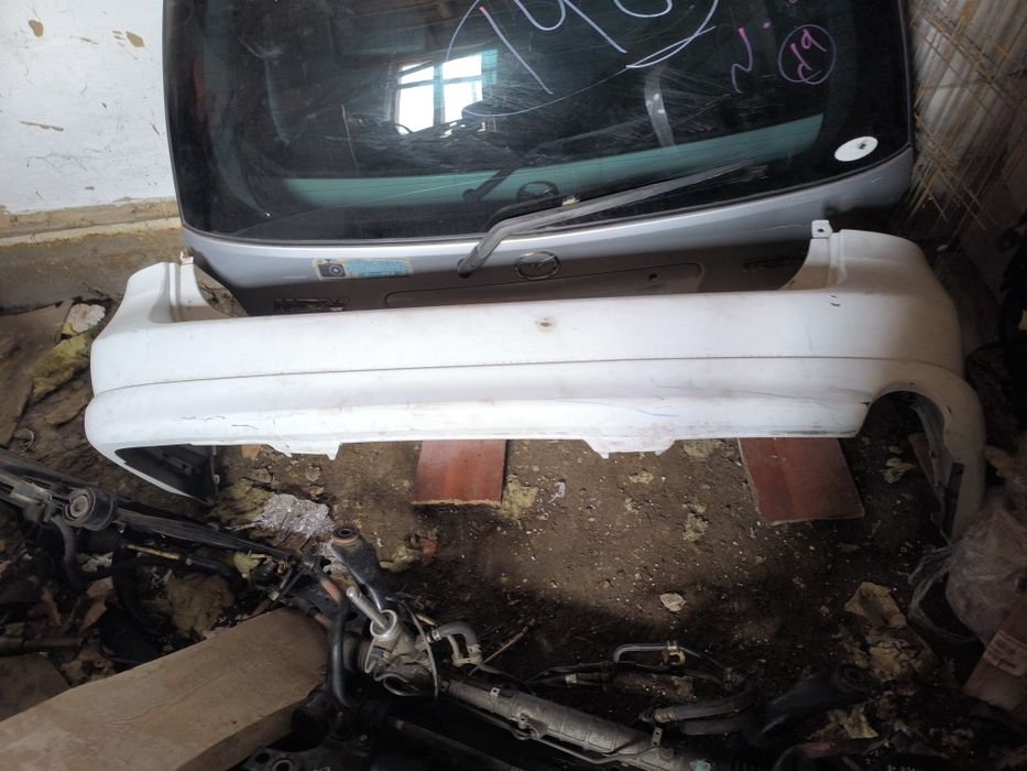 Продам запчасти на Мазду МПВ