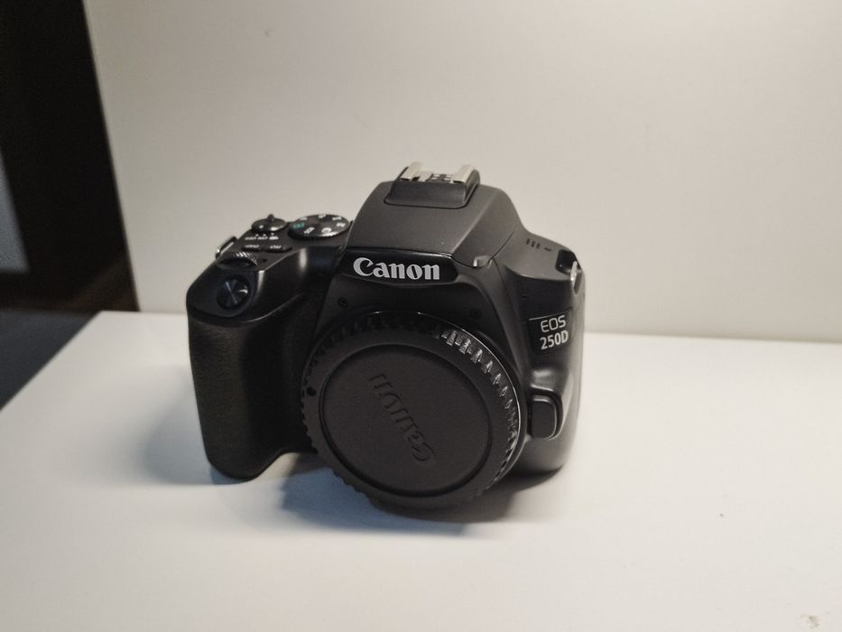 Canon 250d + 50mm f1.8 + komplekt