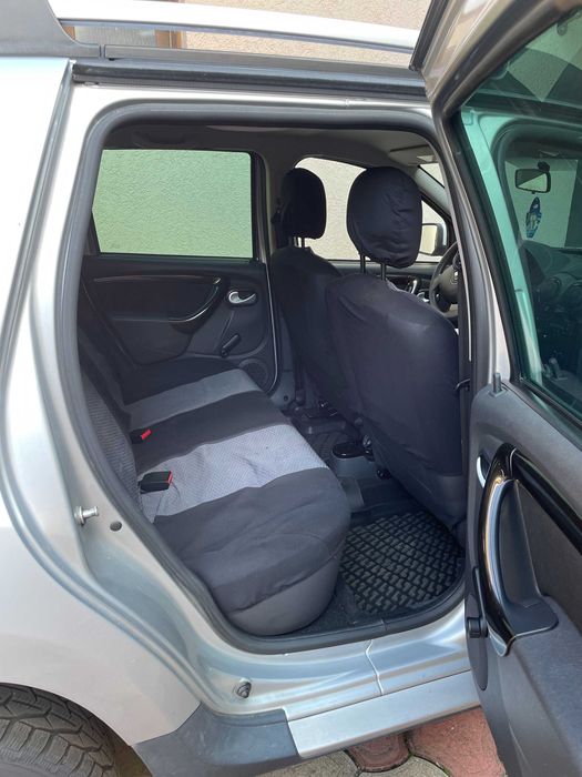 DACIA Duster 2010 — imagine 3
