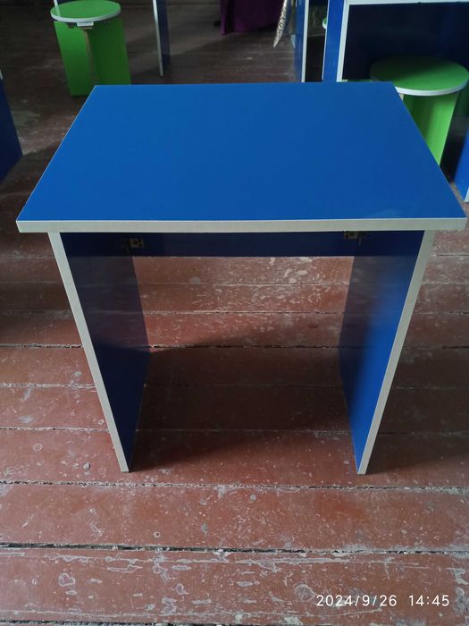 O'quv Markazlar uchun mebel. Mebellar asosan kichik yoshdagi bolalarga