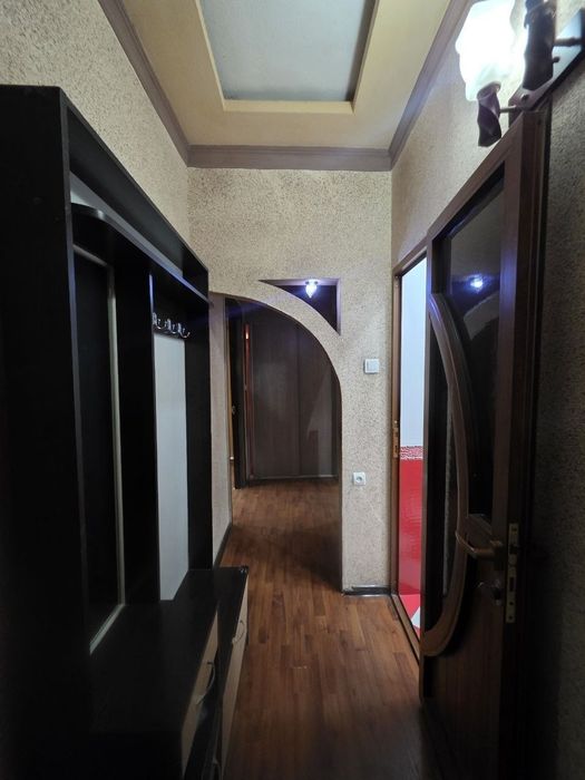 Arenda kvartira Yashnabod Metro bekati oldida 2xona 3etaj oilaga beril