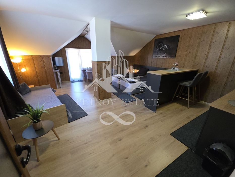 Продава се Хотел в Батак - 560 кв.м за 677 €/кв.м - Снимка #1