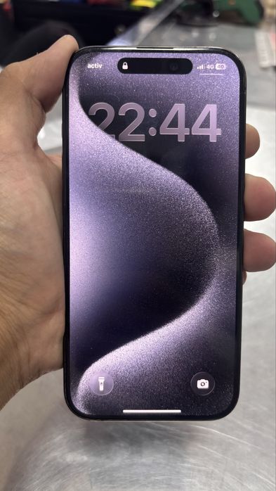 iPhone 15 pro 256гб