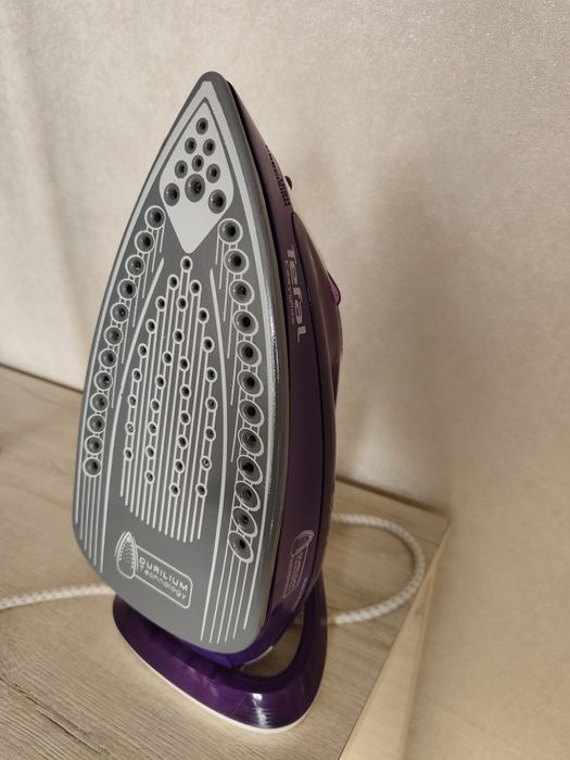 Утюг с паром Tefal