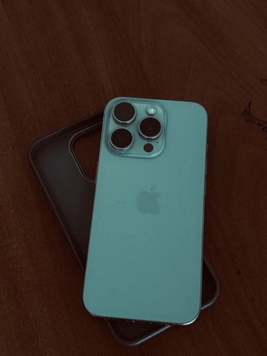 iPhone 15 pro 256 gb