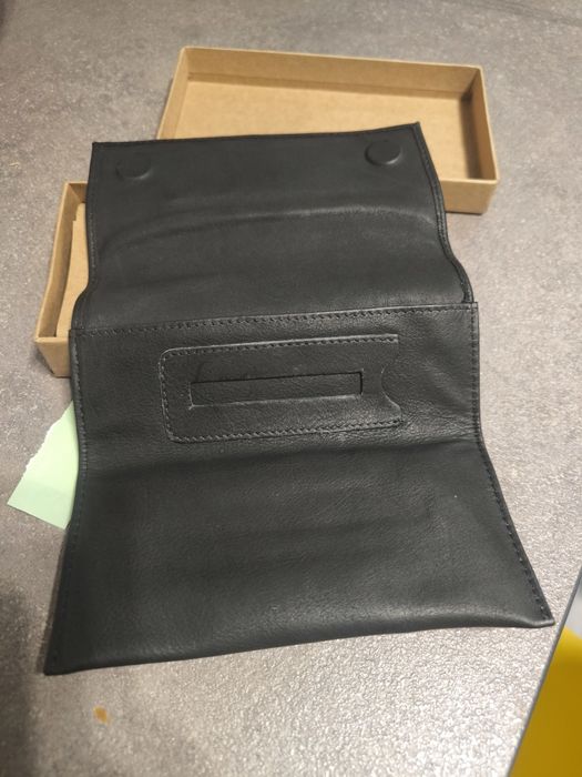 Portofel zippo nou