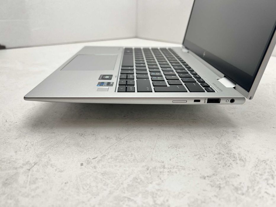 бизнес клас HP Elite x360 830 G9 13.3" touch i5-1235U 16GB 510GB клас А с Гаранция