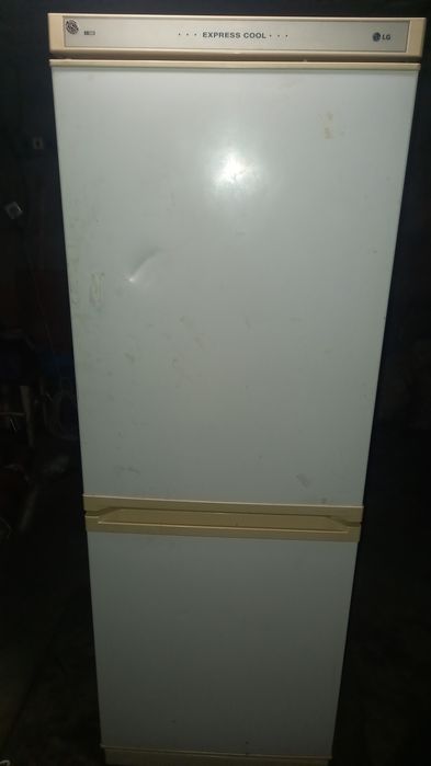 Продам продам холодильник LG