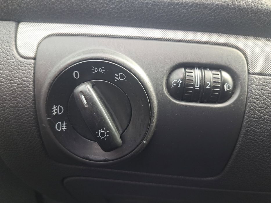 Bloc lumini Volkswagen Golf 5 (1K1) [Fabr 2004-2008]