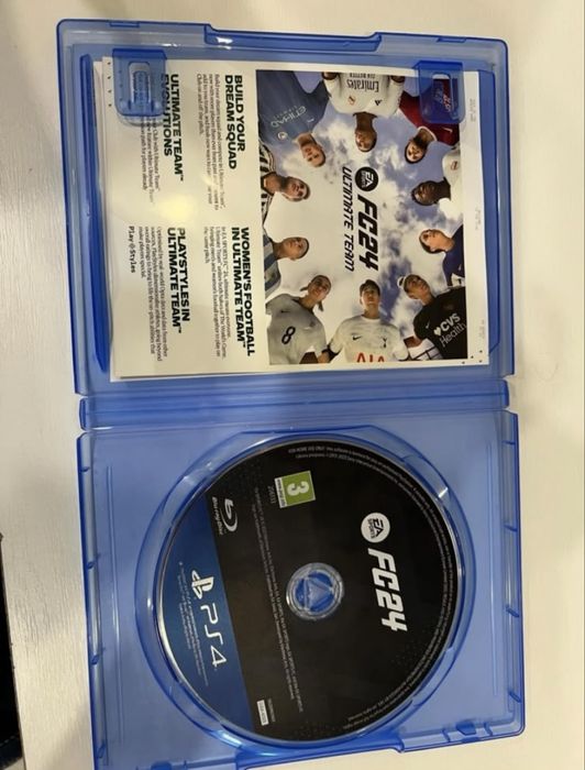Продаю FC24 на PS4