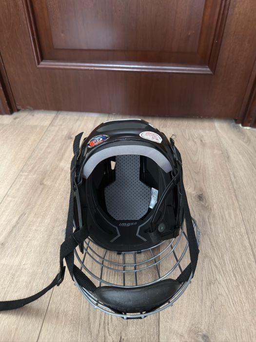 Шлем хоккейный Бауер