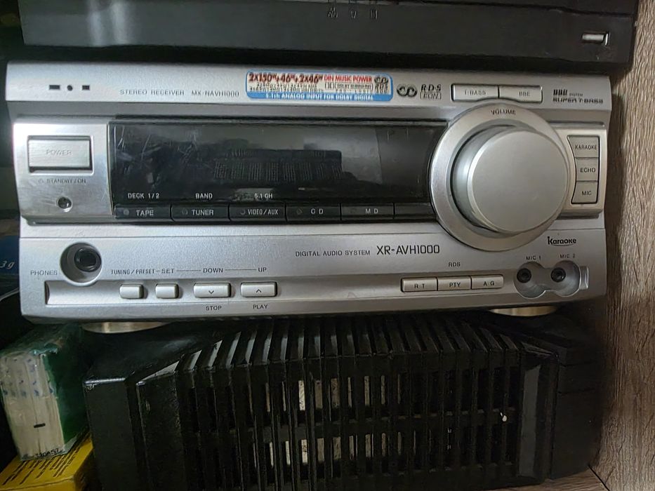 Amplificator aiwa xr-avh1000 defect