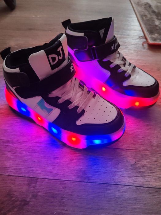 Кроссовки-ролики