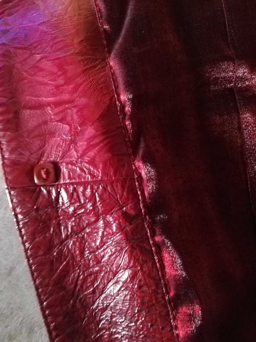 Продам кожаный плащ