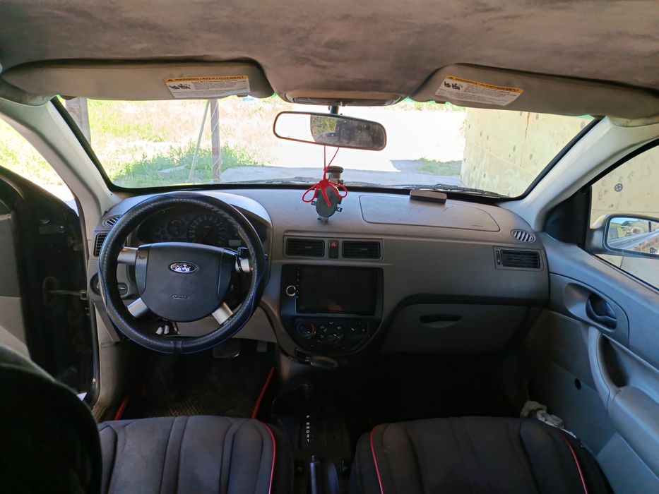 Автомобиль Ford focus 1 restyling 2005 года