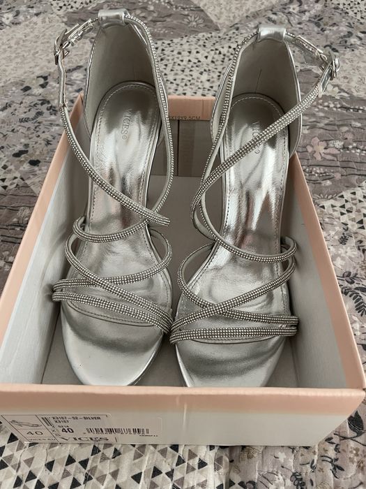 Sandale cu toc elegante